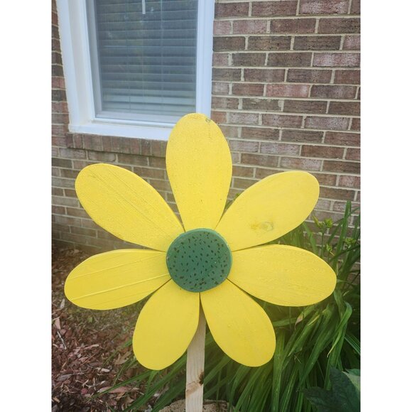 Wooden Yellow Flower Yard Decor – Garden Stake or Wall Art for Fence, Porch - Picture 10 of 11